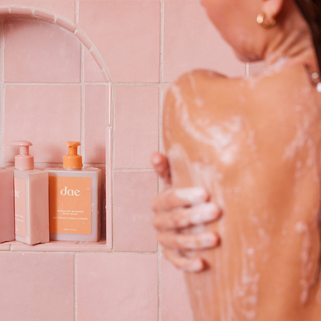Signature Beaming Body Wash- Mini