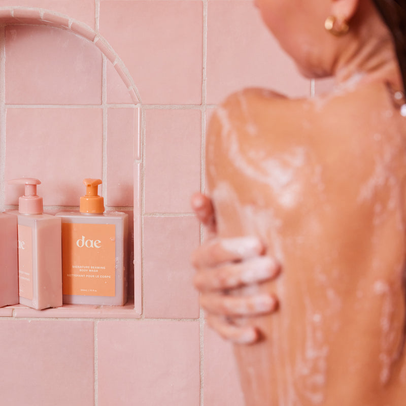 Signature Beaming Body Wash
