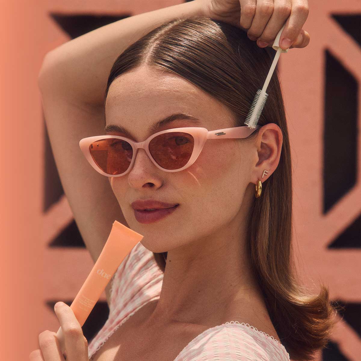 Cactus Fruit 3-in-1 Styling Cream + Taming Wand - Desert Peach